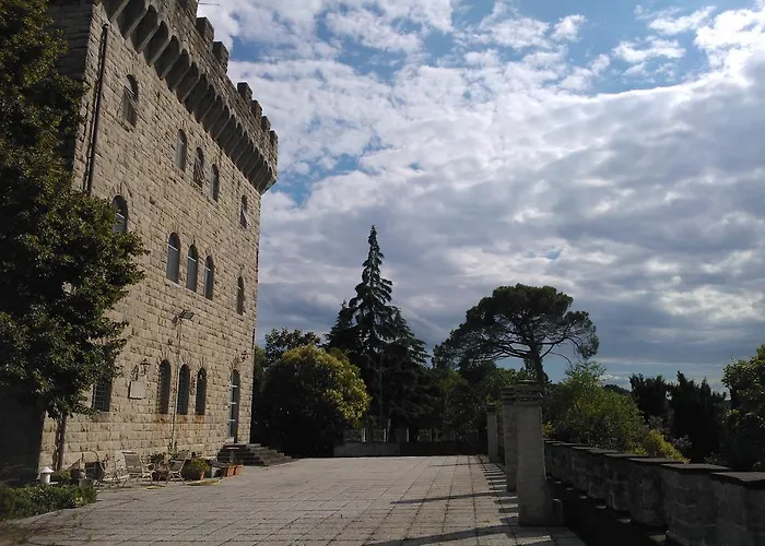 Castello Machiavelli B&B